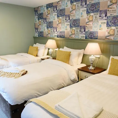 Shannon Bridge House *