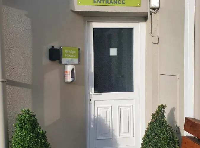 Shannon Bridge House *