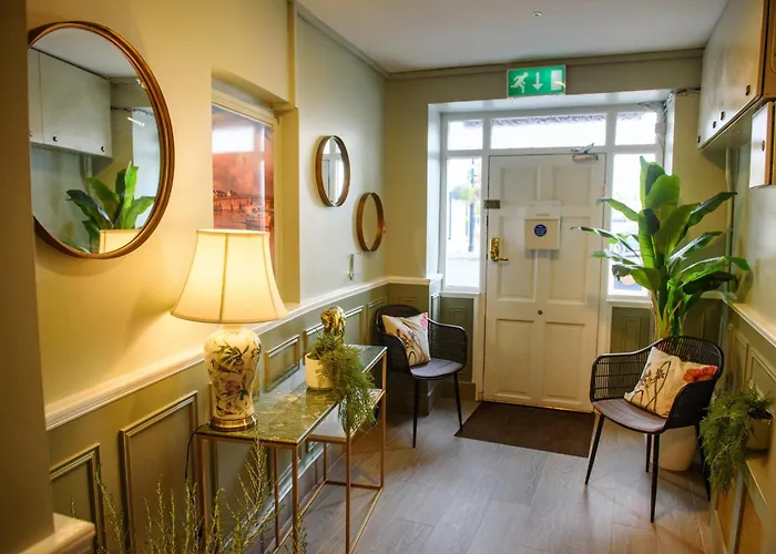 Shannon Bridge House *