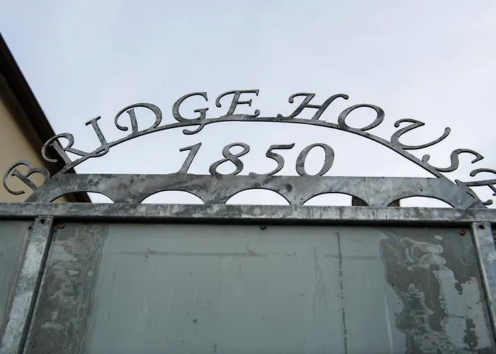 Shannon Bridge House *